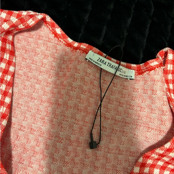 Patterned red and white romper with waist belt - Picture 3 of 7